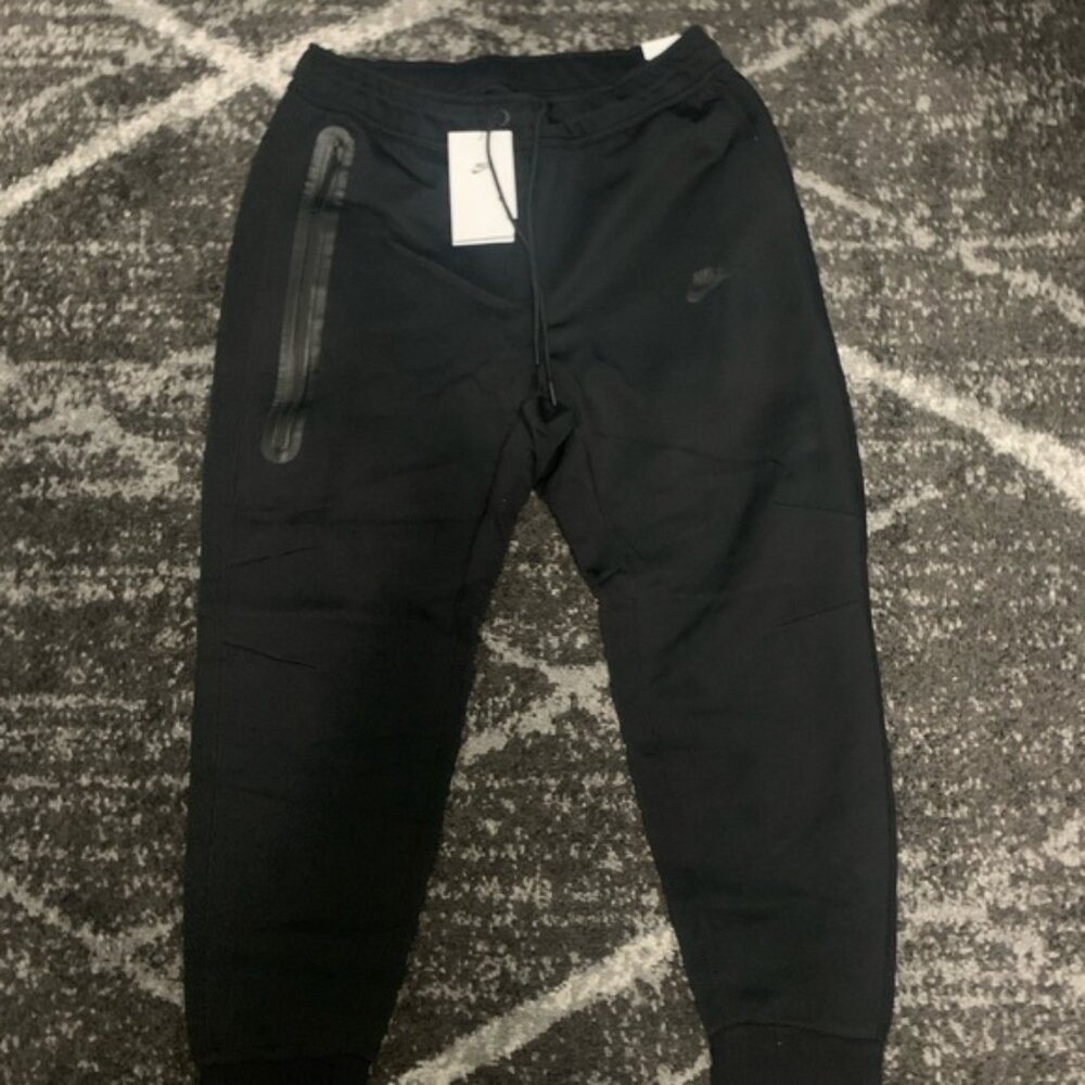 Nike Tech Fleece Suit set Zip up Jacket and Pants 2024 Version Men’s Large - Picture 3 of 4